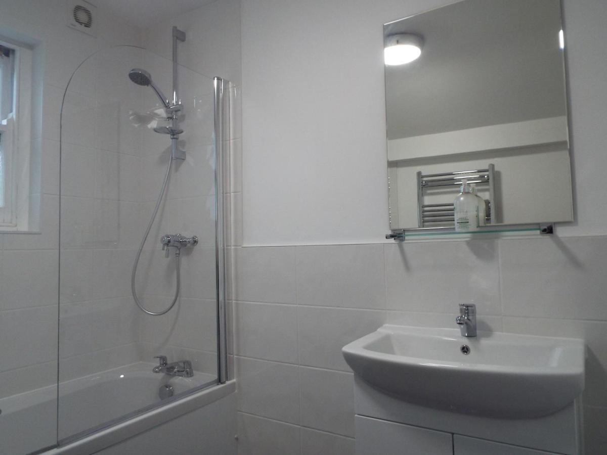 Corner House Guest House บิดีฟอร์ด ภายนอก รูปภาพ