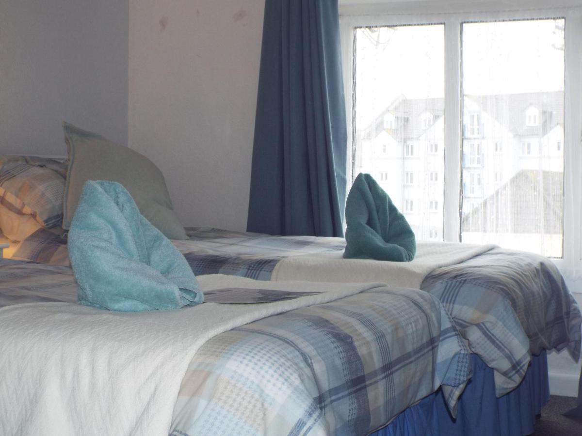 Corner House Guest House บิดีฟอร์ด ภายนอก รูปภาพ
