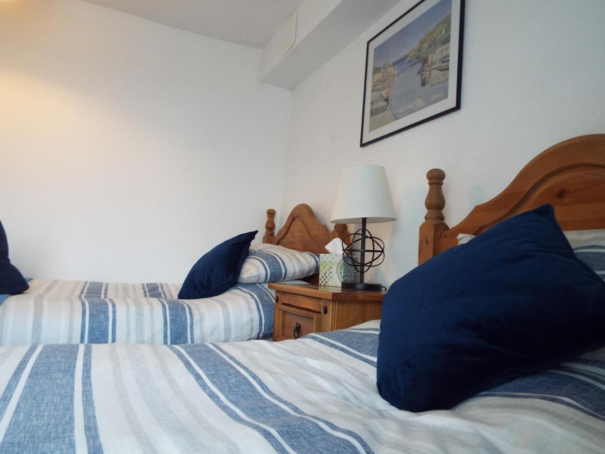 Corner House Guest House บิดีฟอร์ด ภายนอก รูปภาพ
