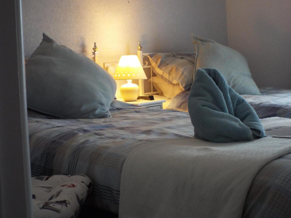 Corner House Guest House บิดีฟอร์ด ภายนอก รูปภาพ